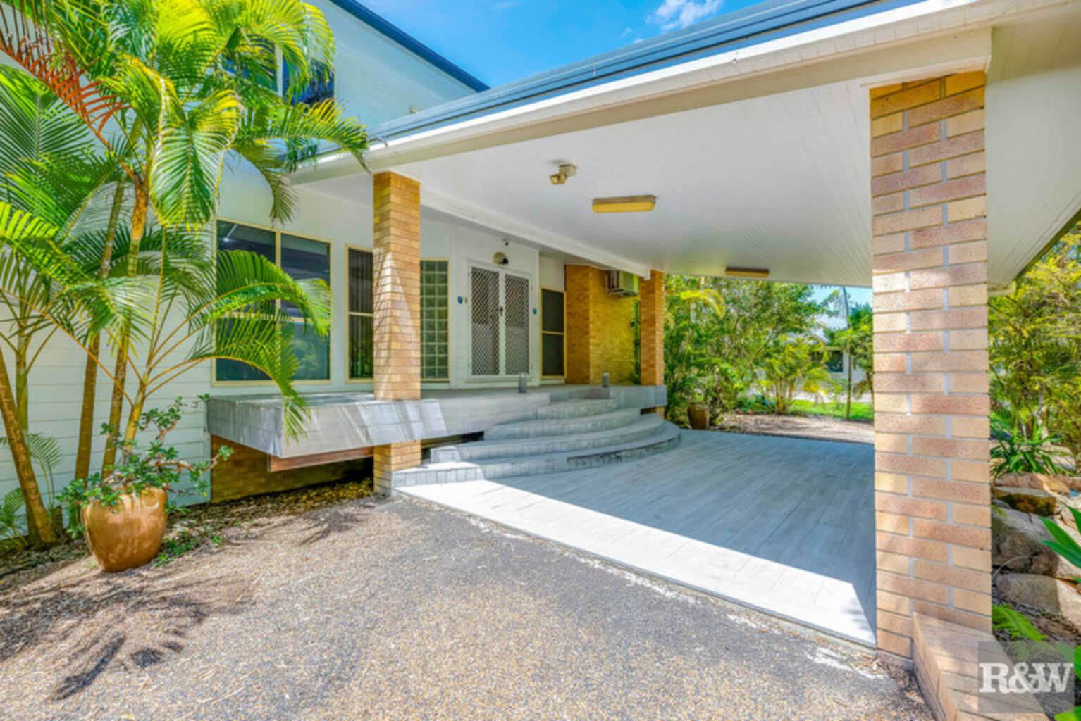 78 Sylvan Drive Moore Park Beach