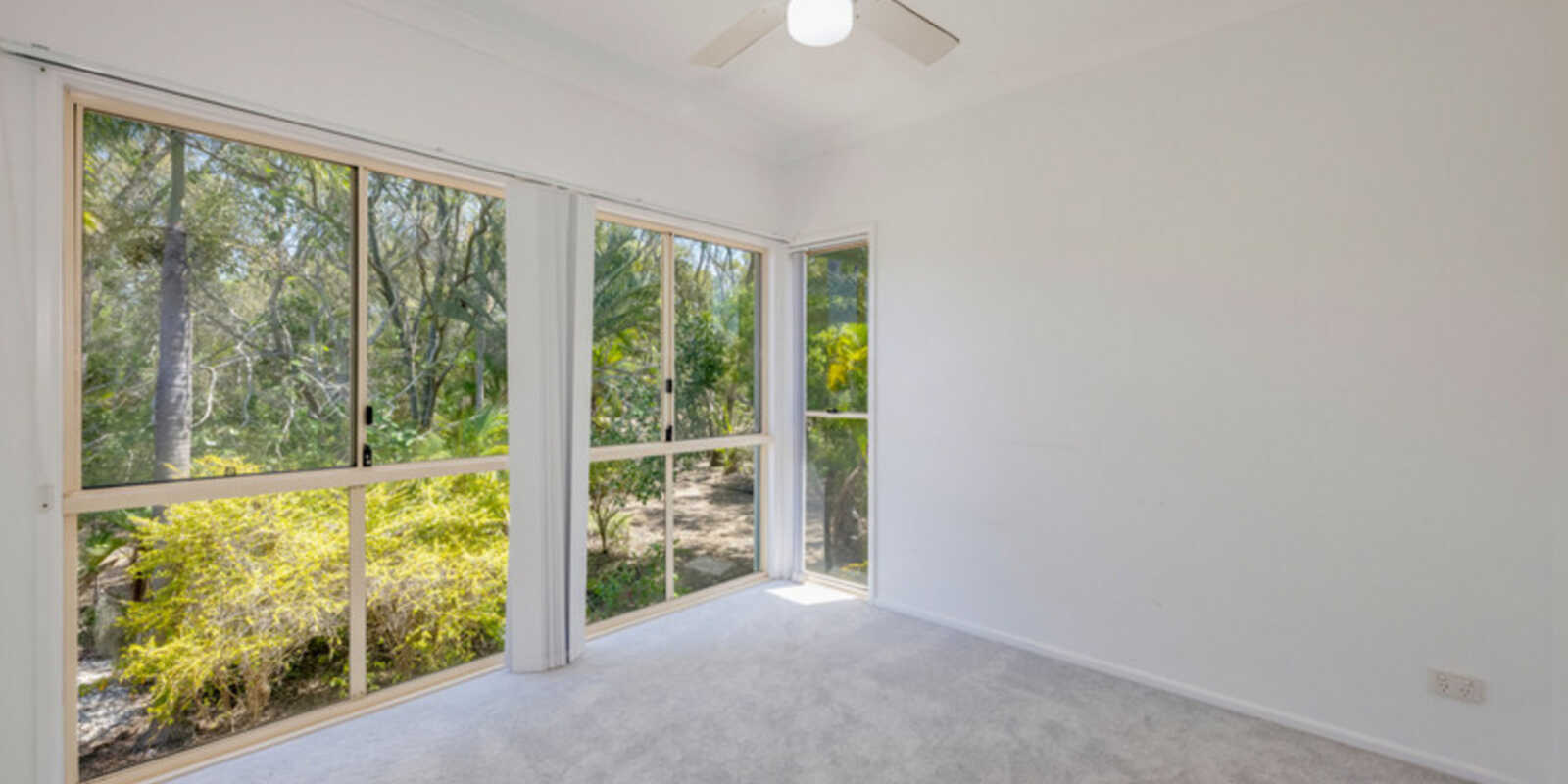 78 Sylvan Drive Moore Park Beach