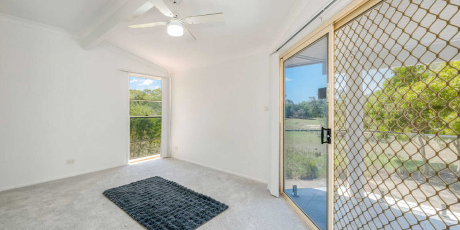 78 Sylvan Drive Moore Park Beach