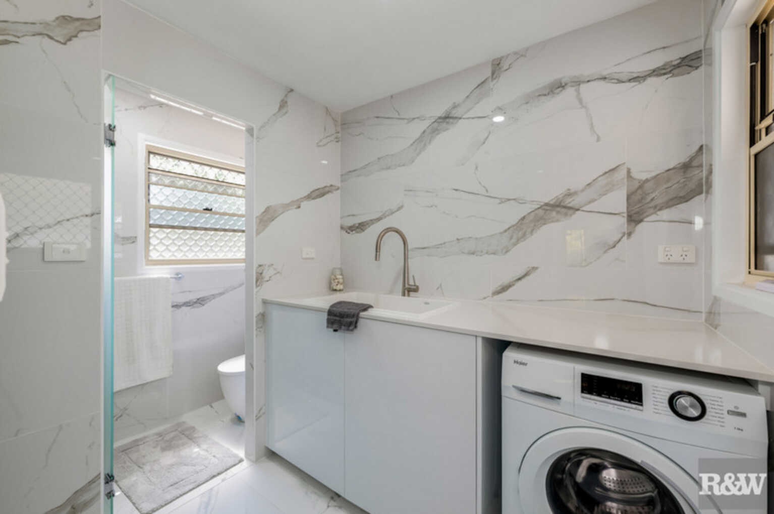 78 Sylvan Drive Moore Park Beach