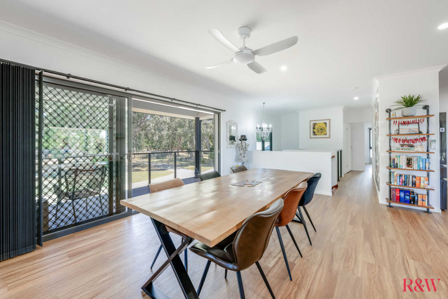 262 Sylvan Drive Moore Park Beach