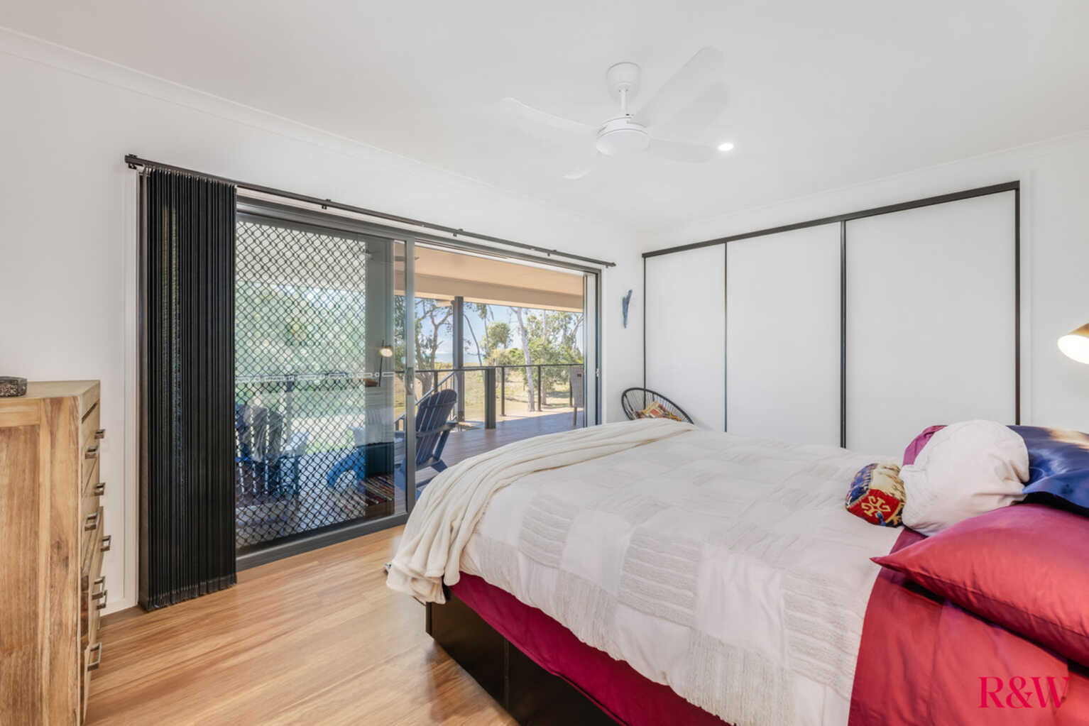 262 Sylvan Drive Moore Park Beach