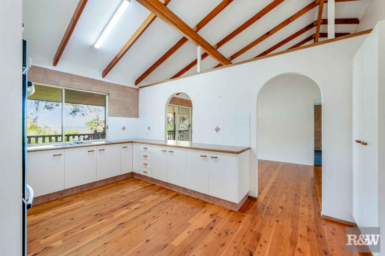 66 Sylvan Drive Moore Park Beach 66 Sylvan Drive Moore Park Beach