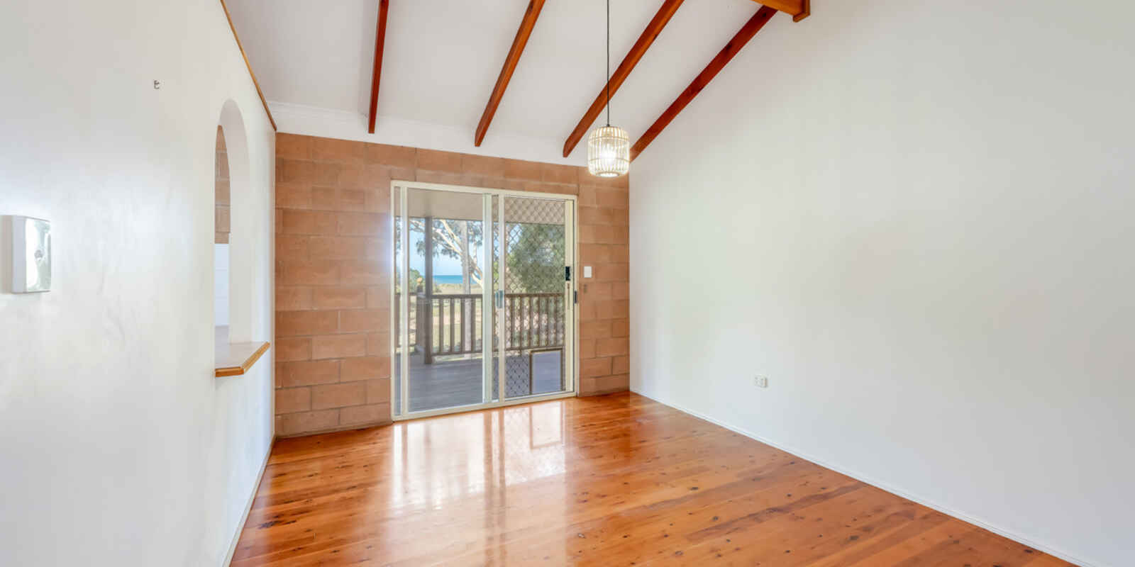 66 Sylvan Drive Moore Park Beach 66 Sylvan Drive Moore Park Beach