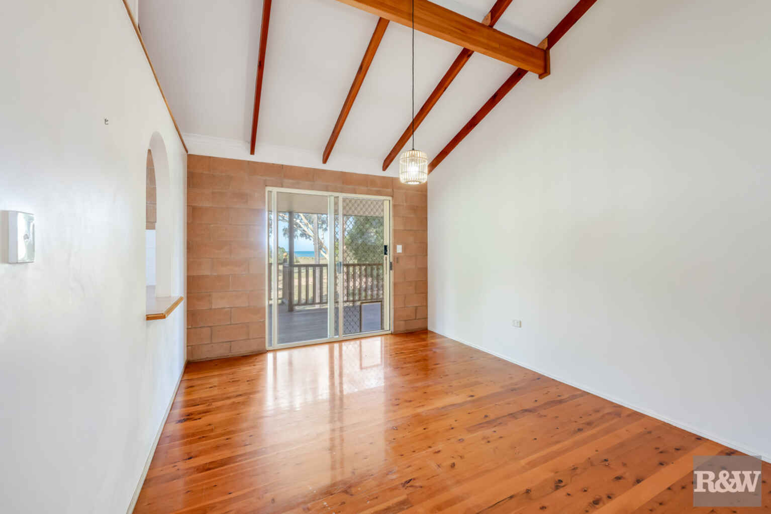 66 Sylvan Drive Moore Park Beach 66 Sylvan Drive Moore Park Beach