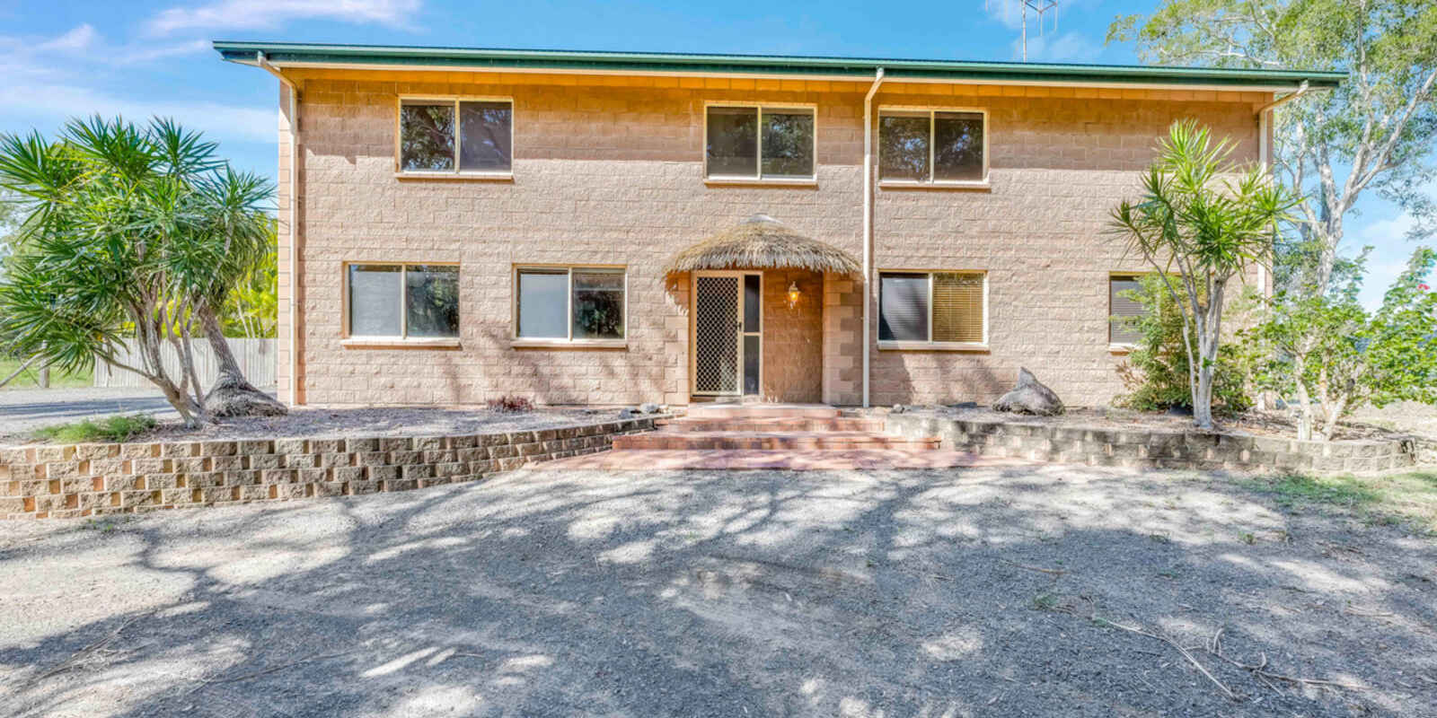 66 Sylvan Drive Moore Park Beach 66 Sylvan Drive Moore Park Beach