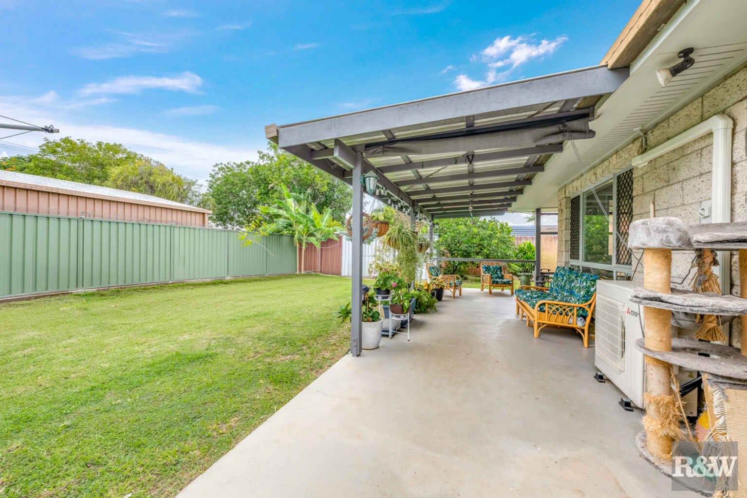 30 SUNSET Drive Thabeban