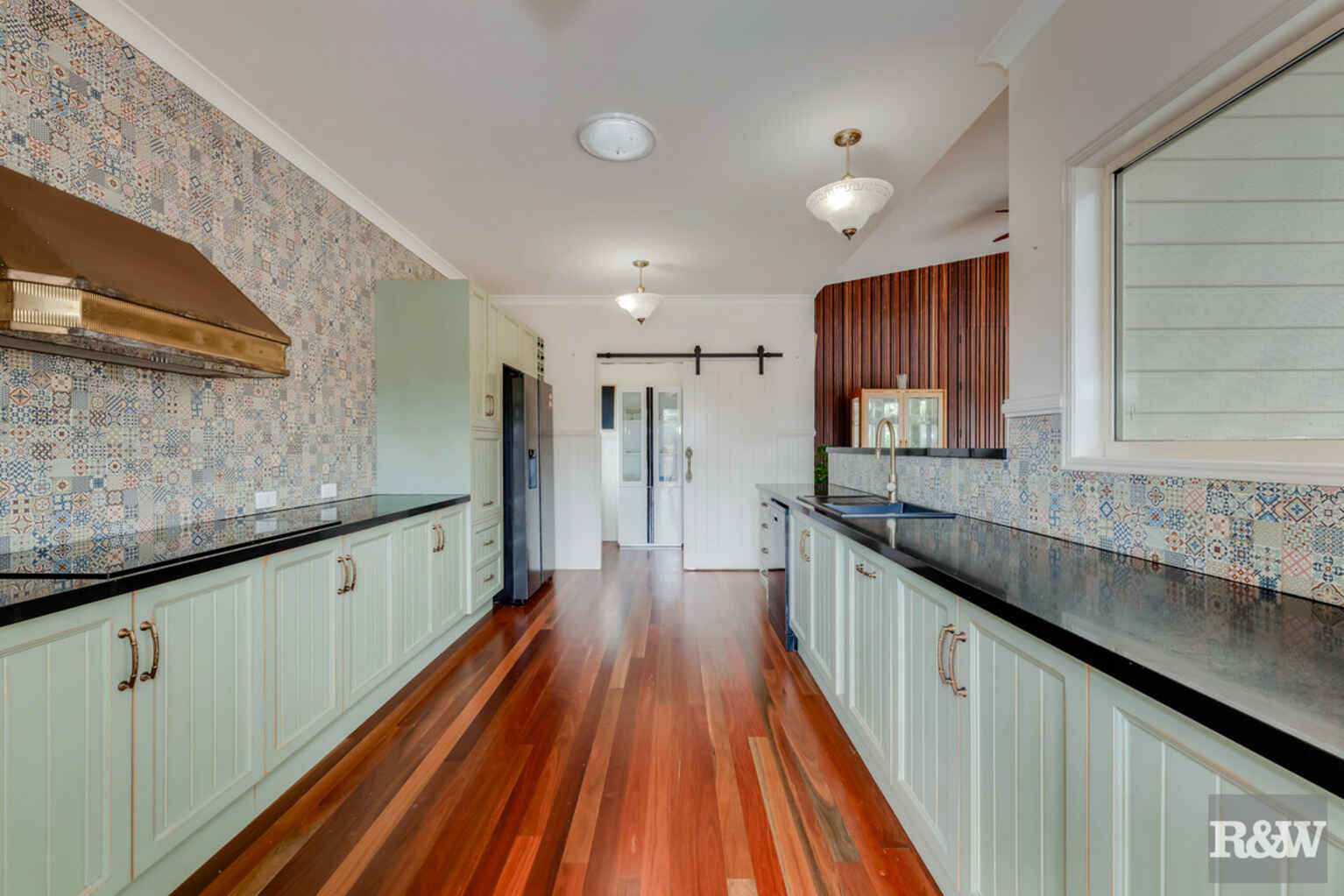 86 Sylvan Drive Moore Park Beach 86 Sylvan Drive Moore Park Beach