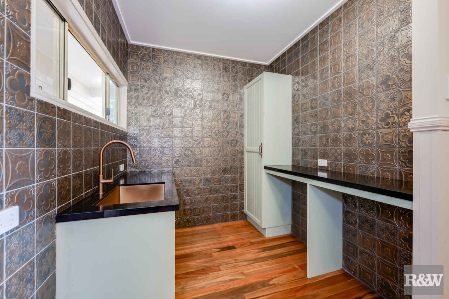 86 Sylvan Drive Moore Park Beach 86 Sylvan Drive Moore Park Beach