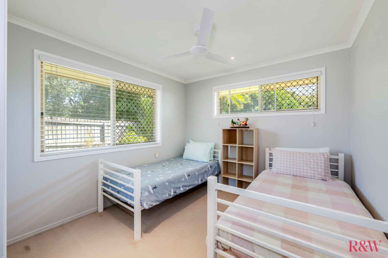 15 McCallum Close Coral Cove