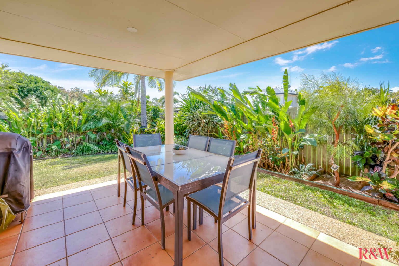 15 McCallum Close Coral Cove