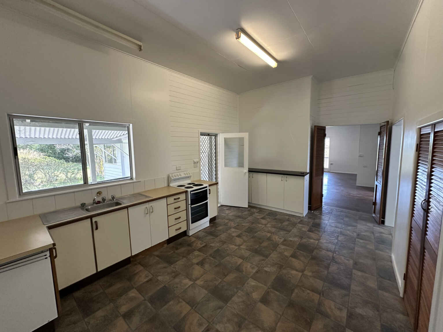 162 Plantation Road Avondale