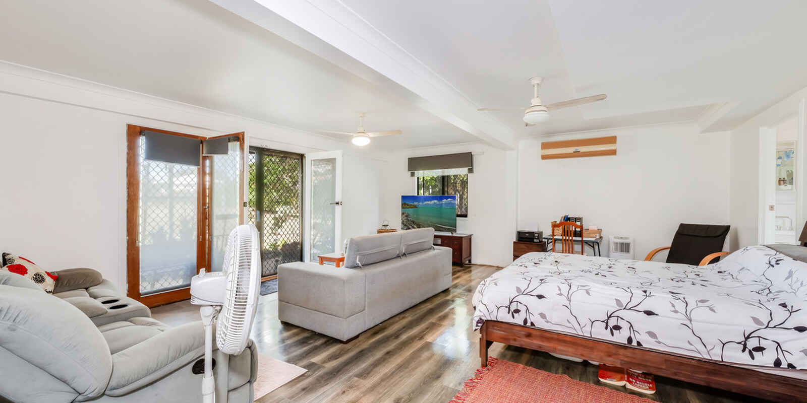 14 Sylvan Drive Moore Park Beach 14 Sylvan Drive Moore Park Beach