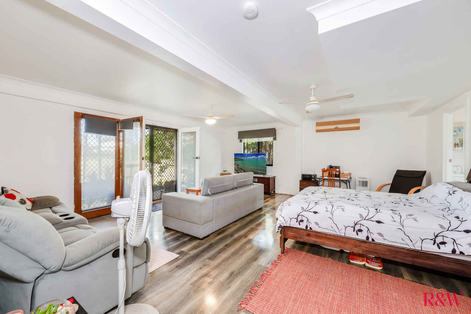 14 Sylvan Drive Moore Park Beach 14 Sylvan Drive Moore Park Beach