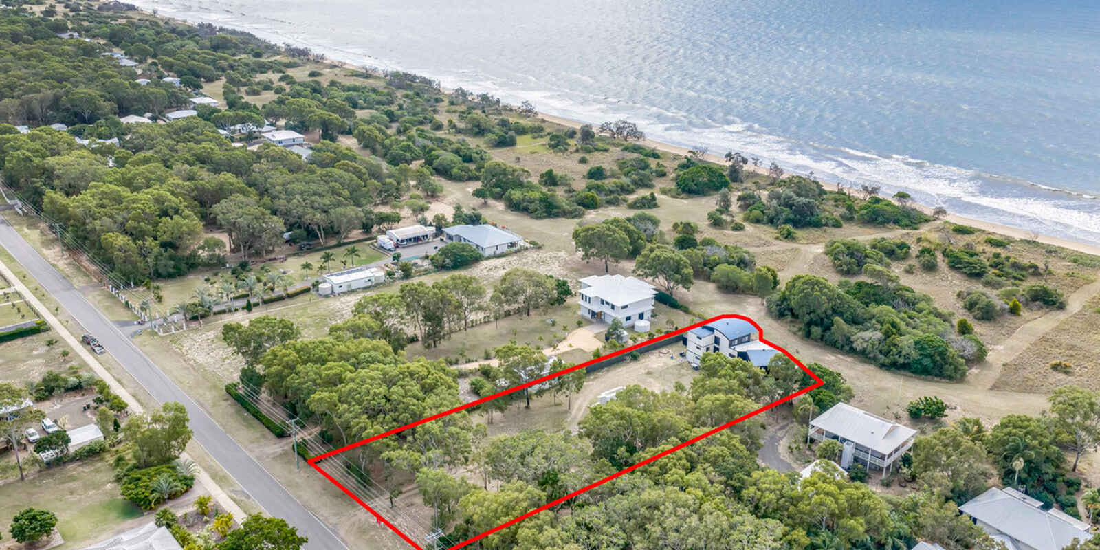 14 Sylvan Drive Moore Park Beach 14 Sylvan Drive Moore Park Beach