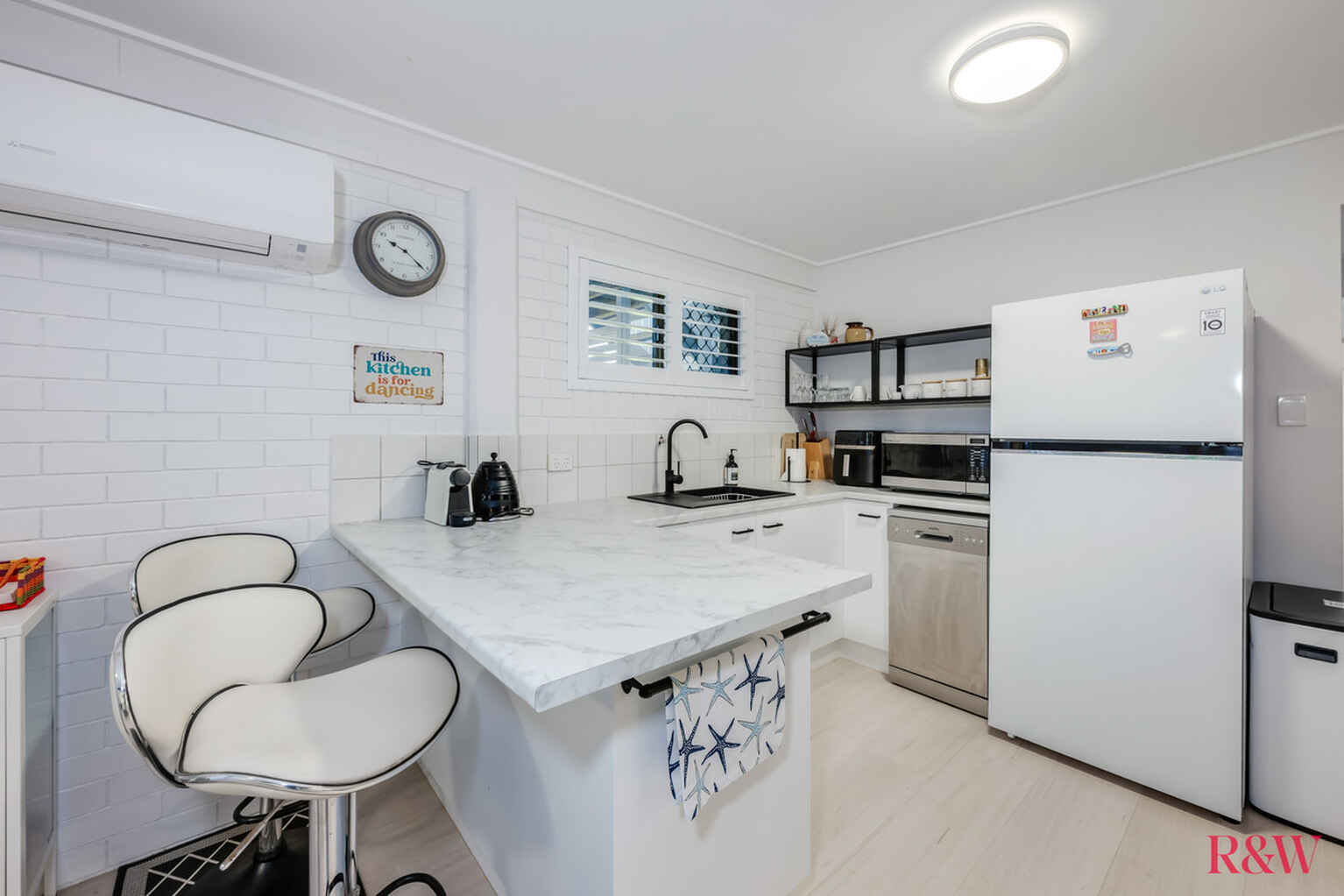 55 Pacific Boulevard Moore Park Beach