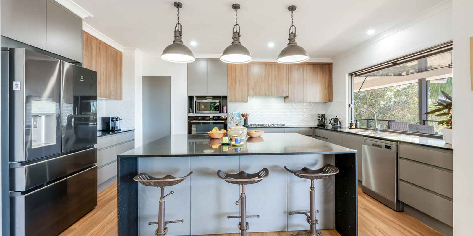 262 Sylvan Drive Moore Park Beach