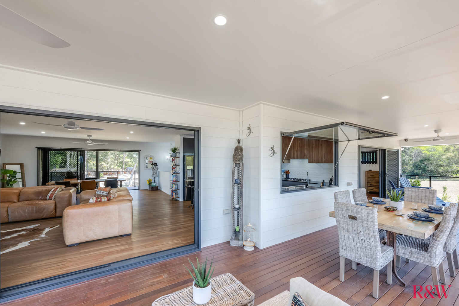 262 Sylvan Drive Moore Park Beach