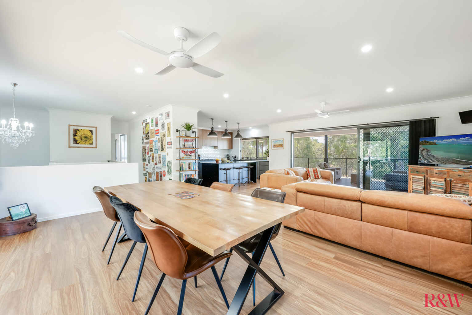 262 Sylvan Drive Moore Park Beach
