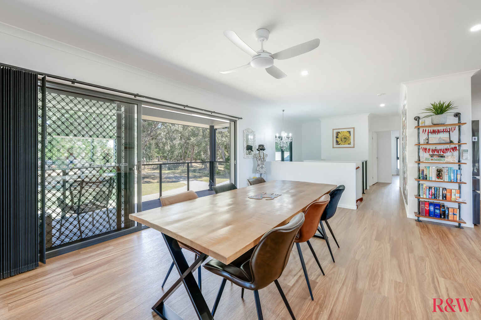 262 Sylvan Drive Moore Park Beach
