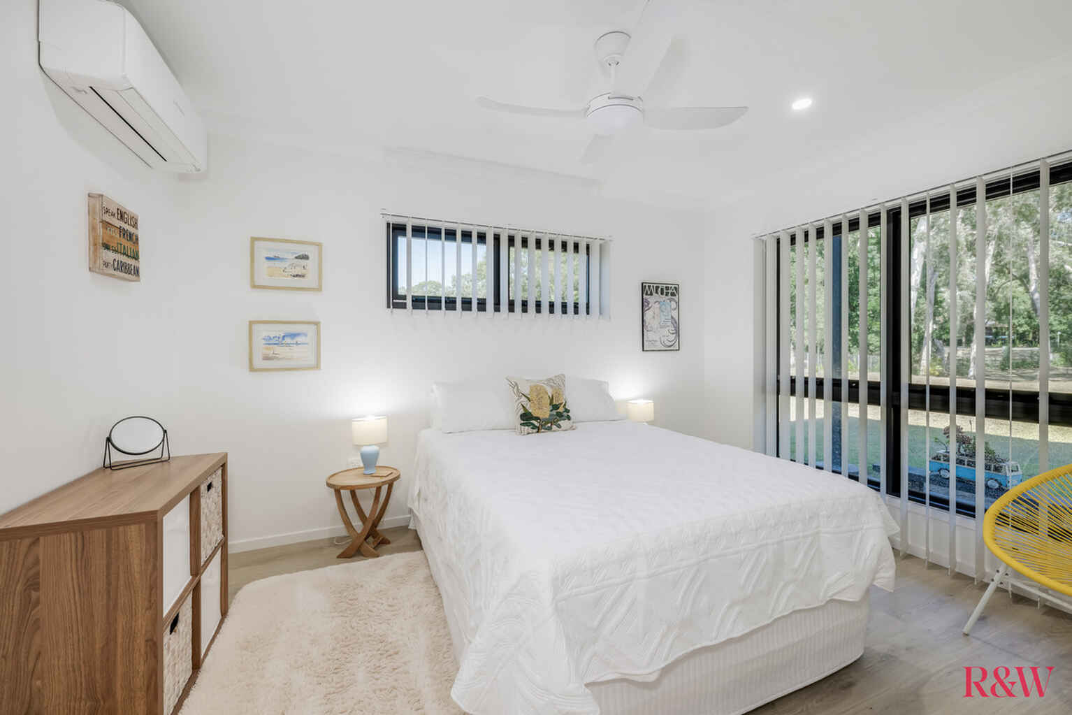 262 Sylvan Drive Moore Park Beach