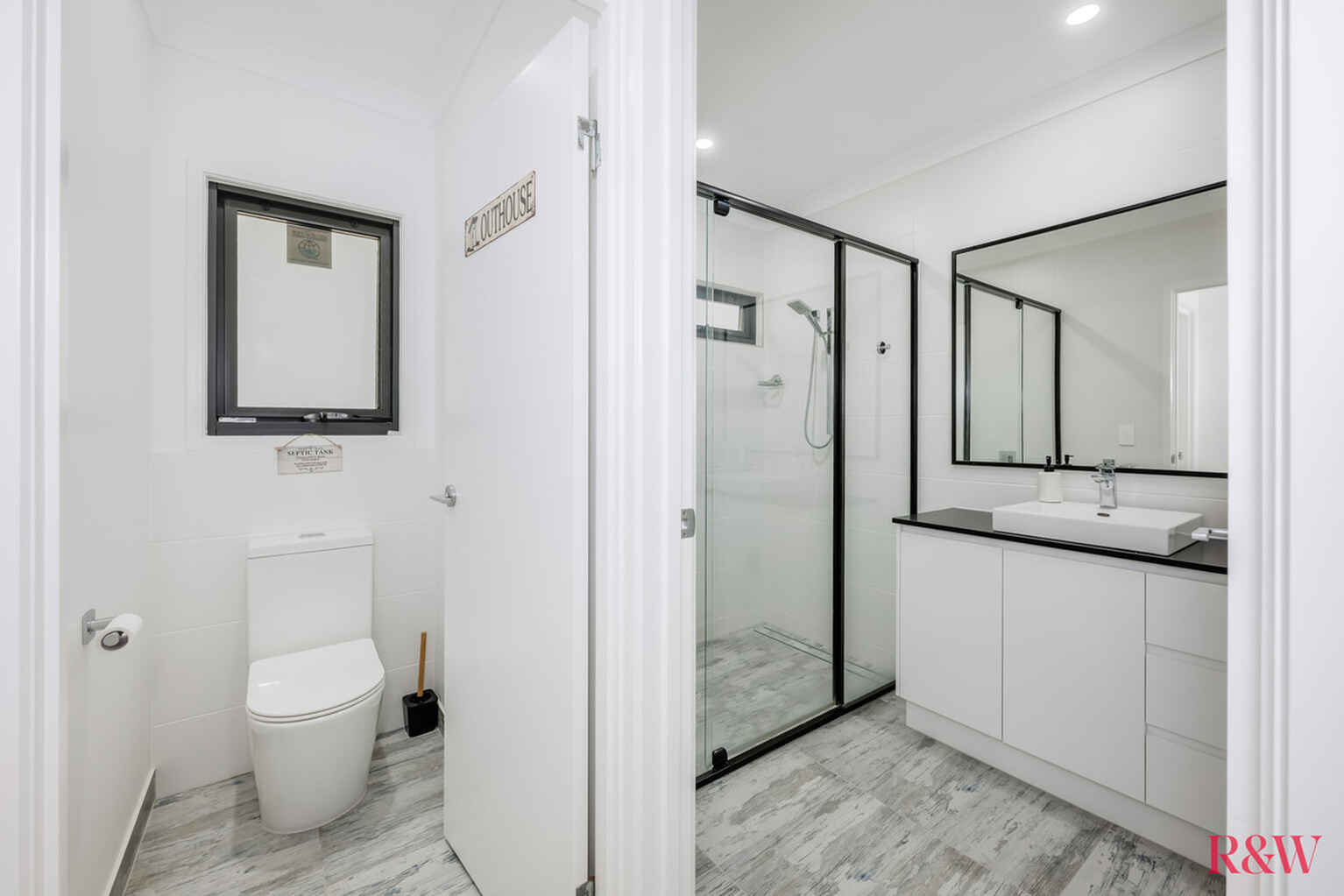 262 Sylvan Drive Moore Park Beach