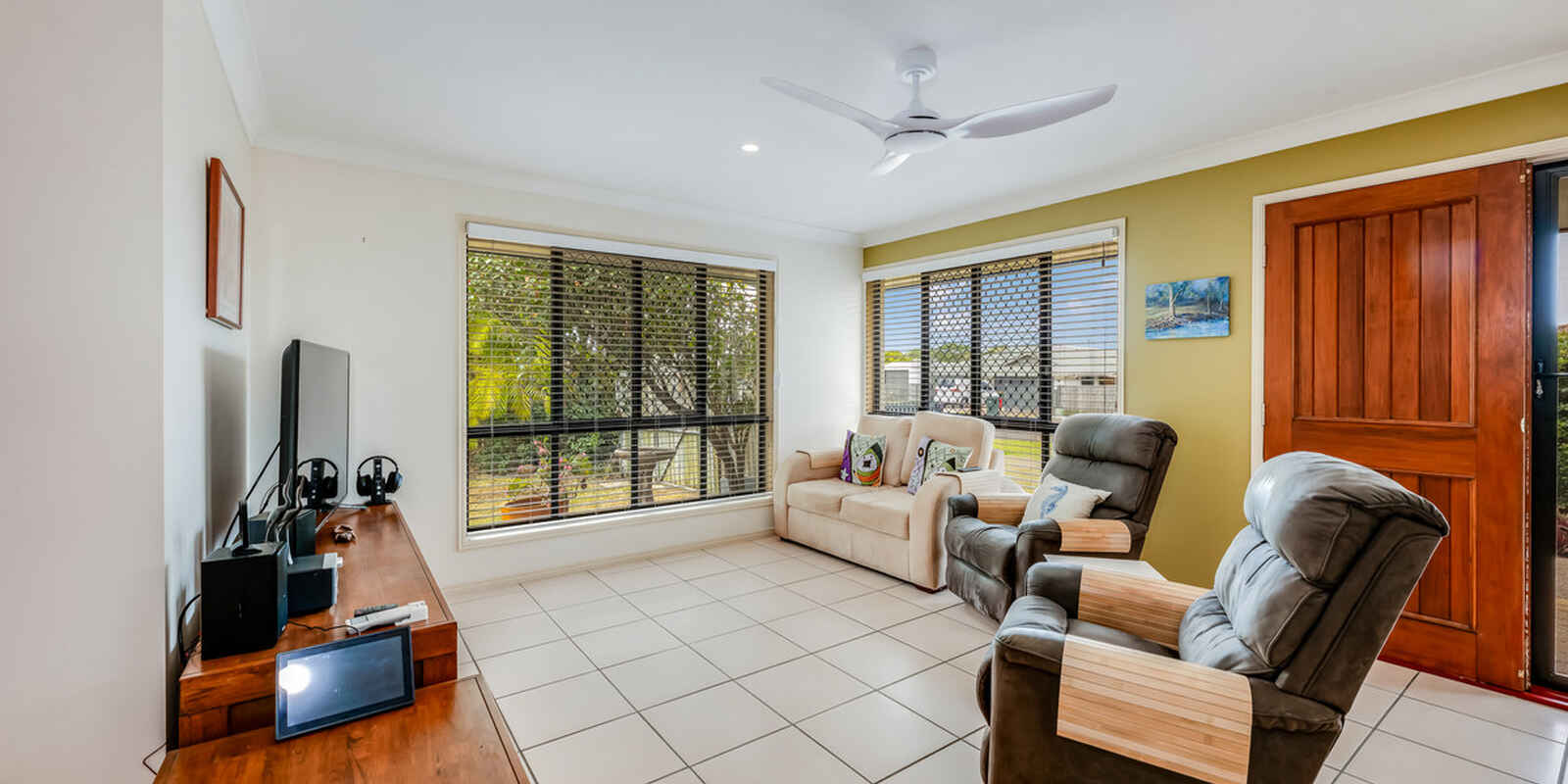 24 Solander Street Bargara