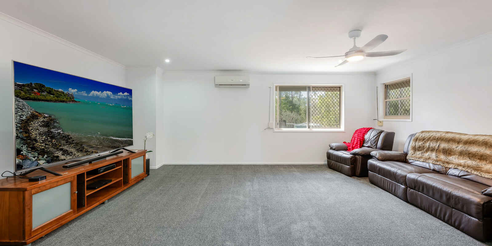 1 Narooma Drive Branyan 1 Narooma Drive Branyan