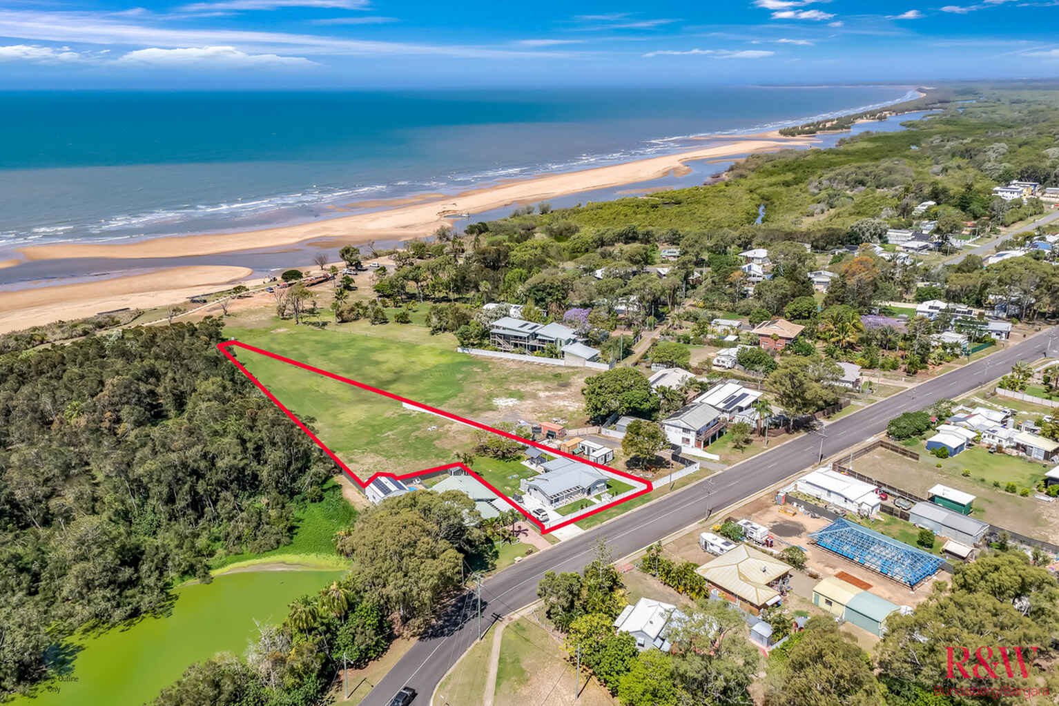 3 Moore Park Road Moore Park Beach